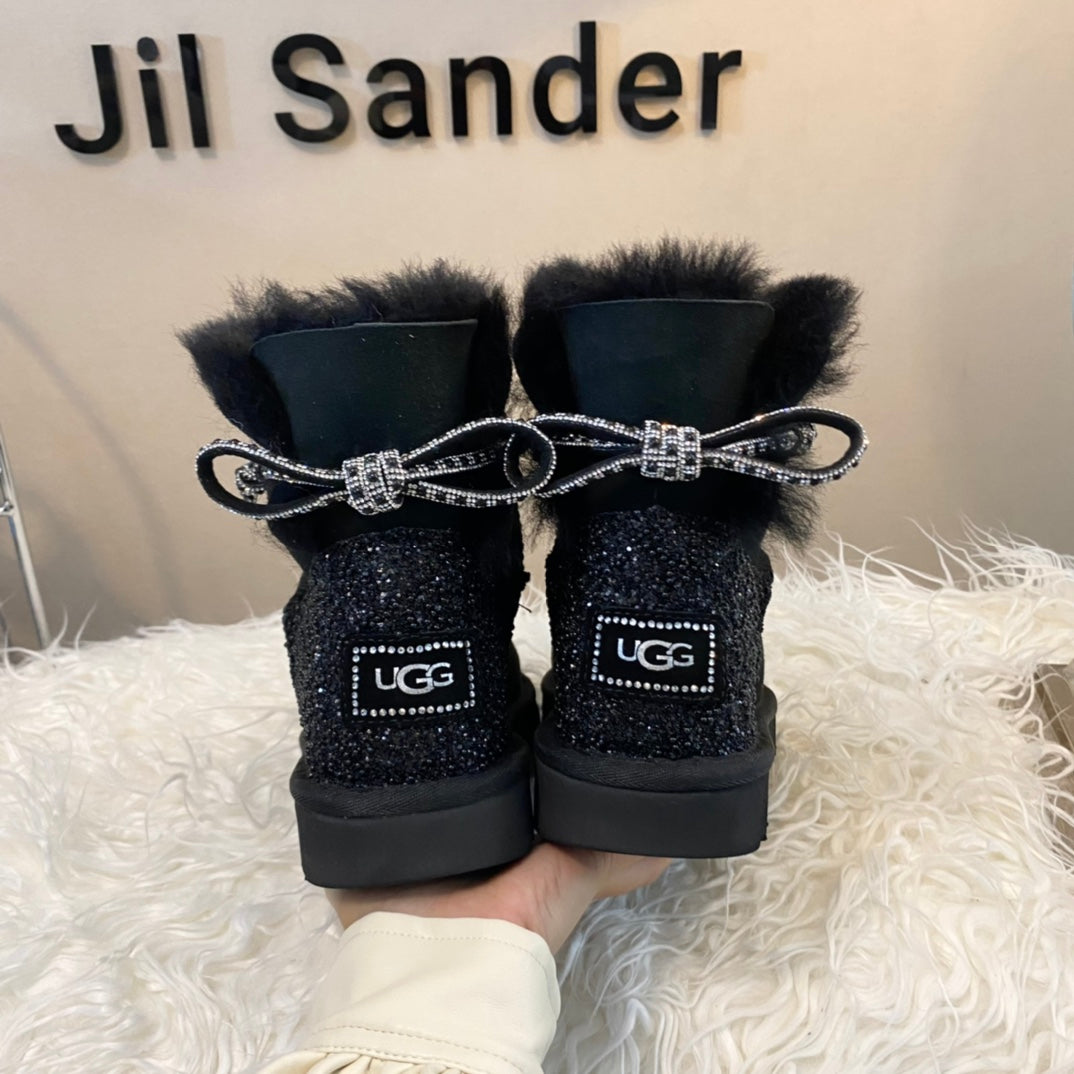Ugg boots ultra mini black crystal