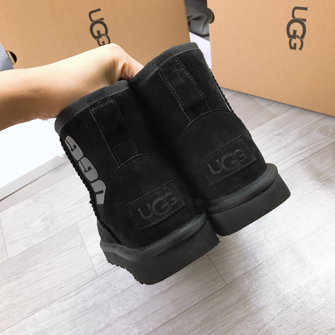 Ugg boots ultra mini black