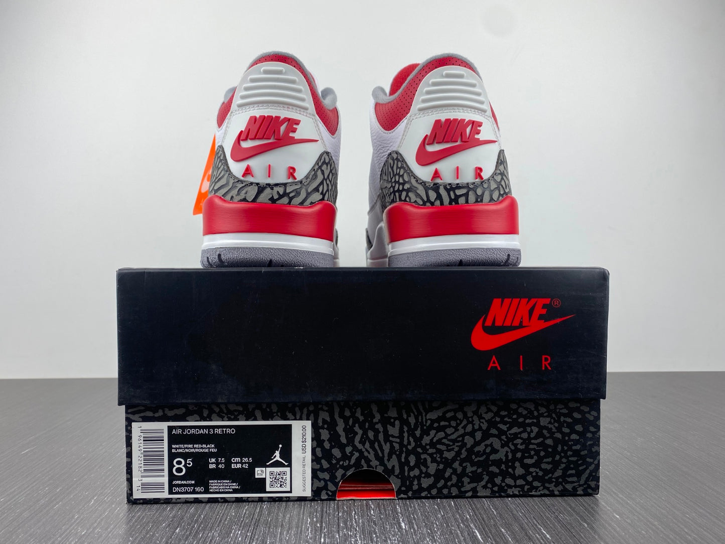 Jordan 3 Fire Red