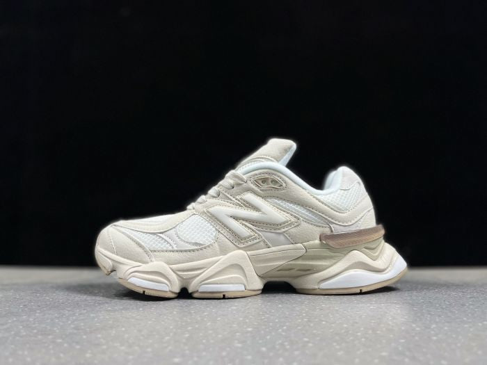 New Balance Tripele White Elephand.shoes