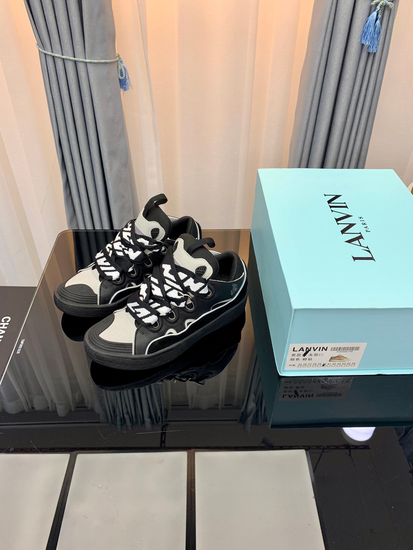 Lanvin Black/White