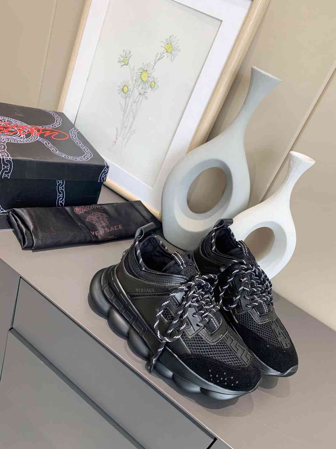 Versace Chain Reaction Balck