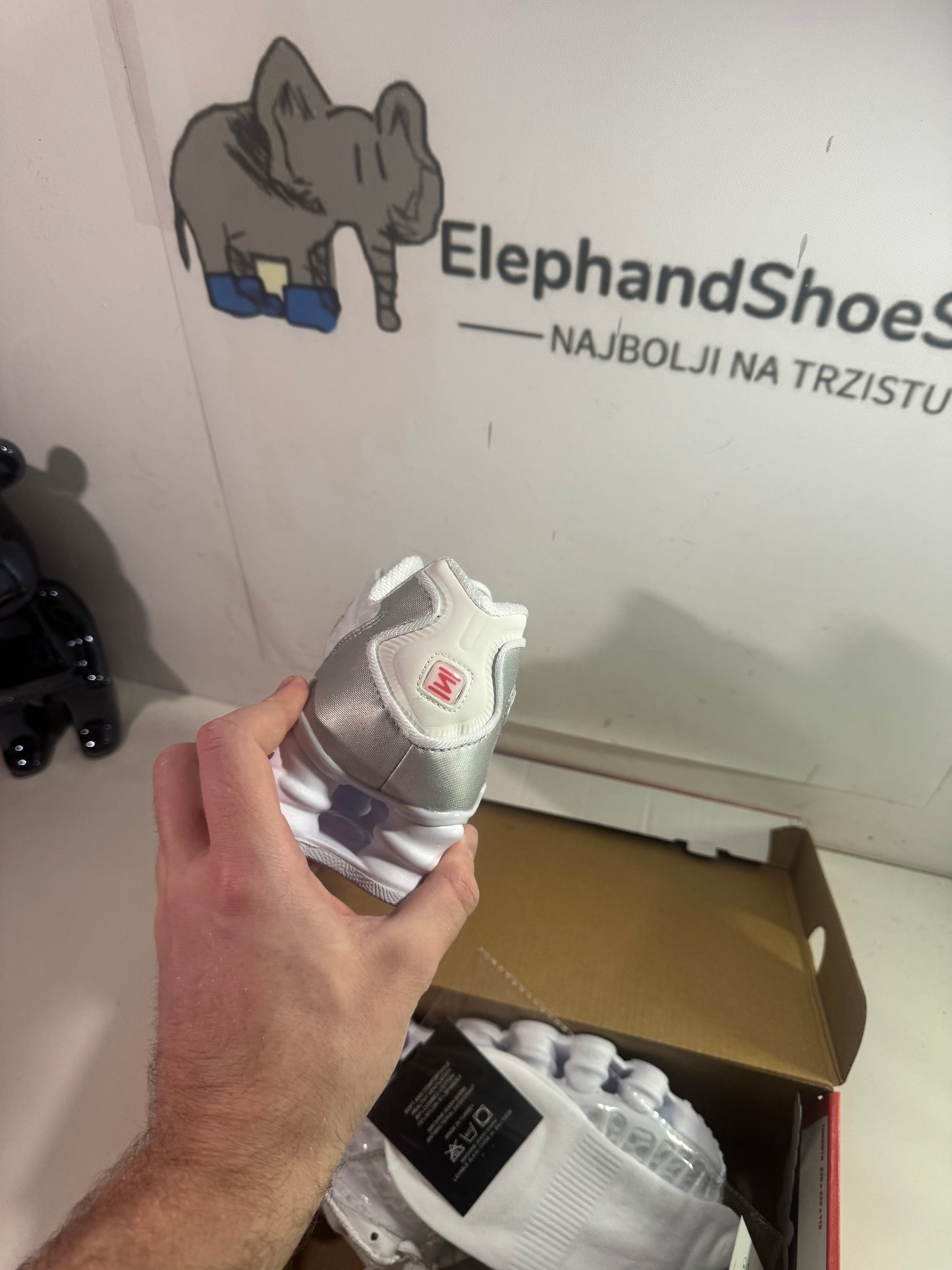 Nike Shox White (Odmah dostupne) br 41