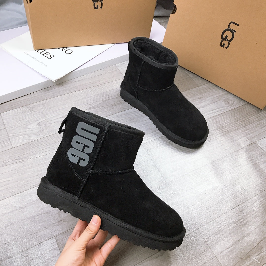 Ugg boots ultra mini black