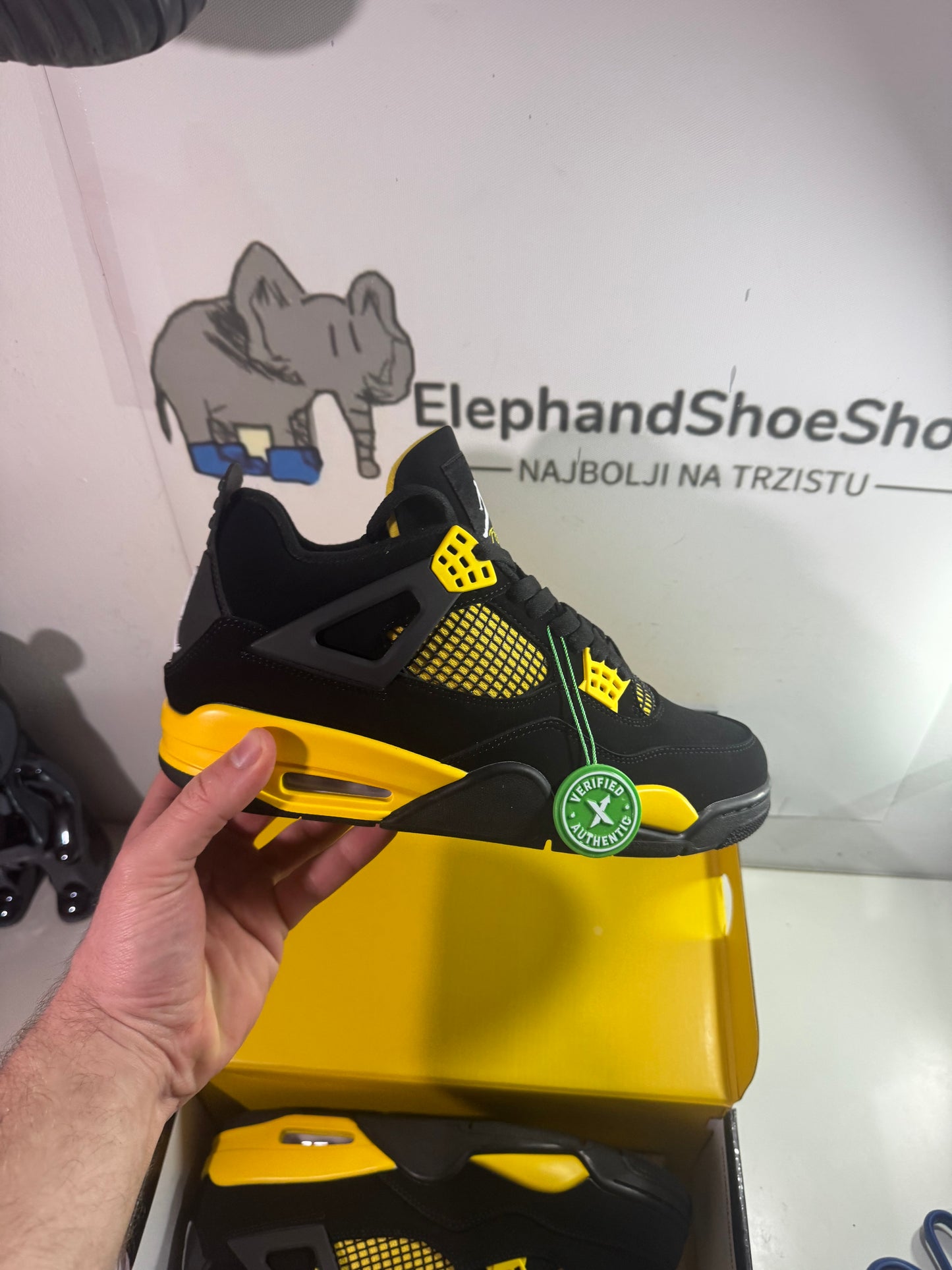 Jordan 4 Yellow Thunder (Odmah Dostupne)br 43