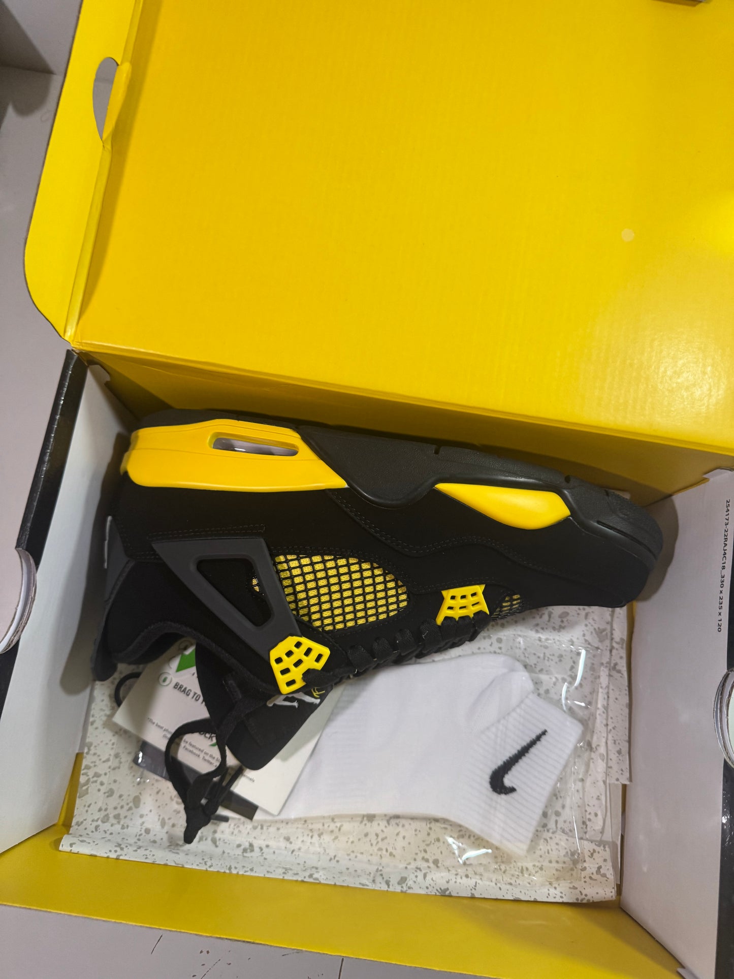 Jordan 4 Yellow Thunder (Odmah Dostupne)br 43