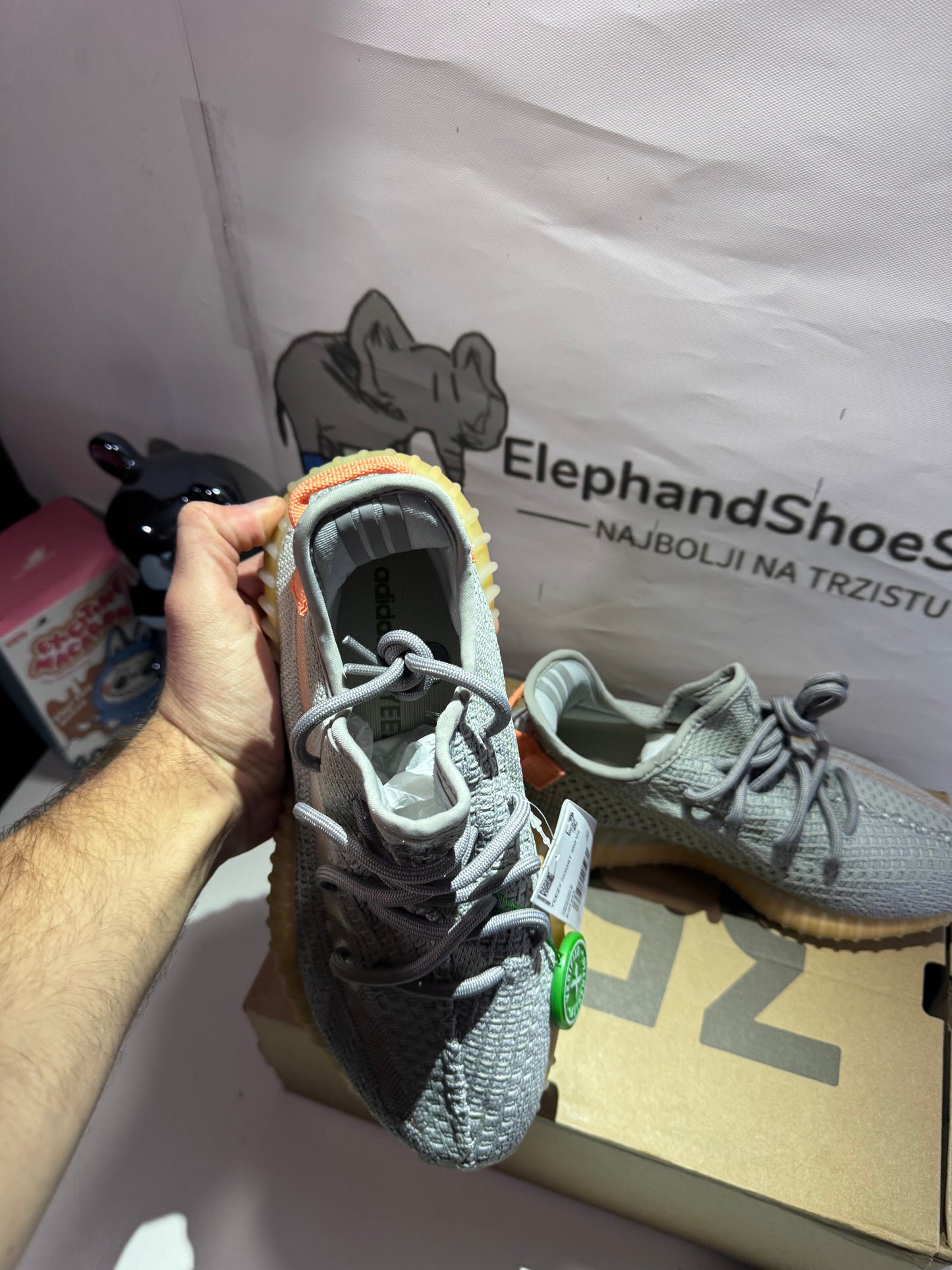 Yeezy True Form (Odmah dostupne) br 40