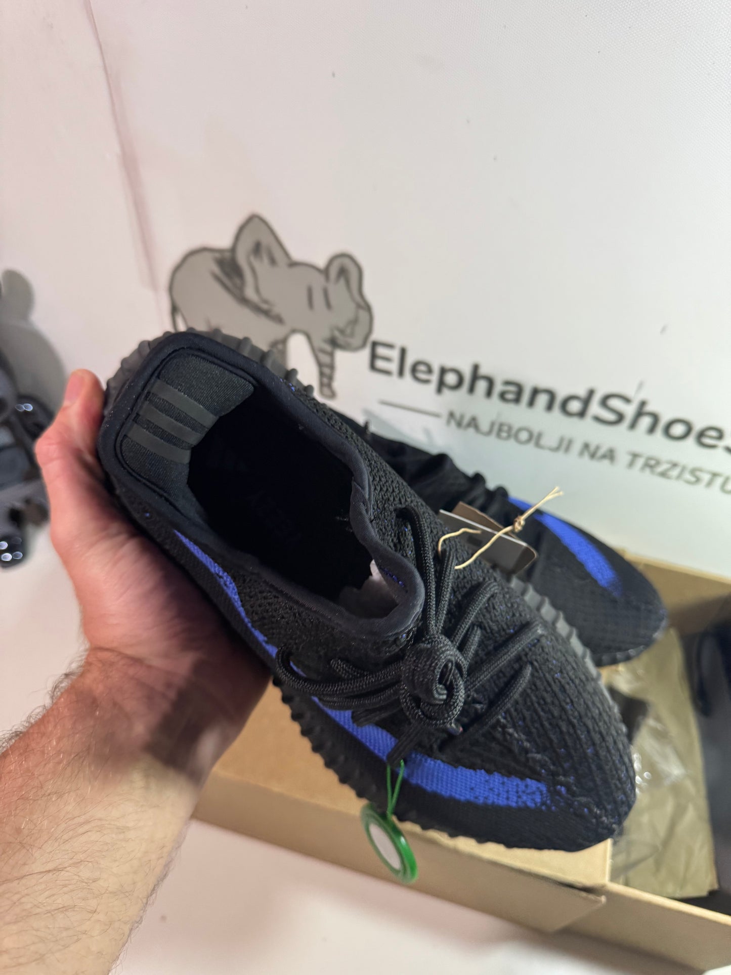 Yeezy Dazzling V2 (Odmah dostupne) br 37 39 42 46