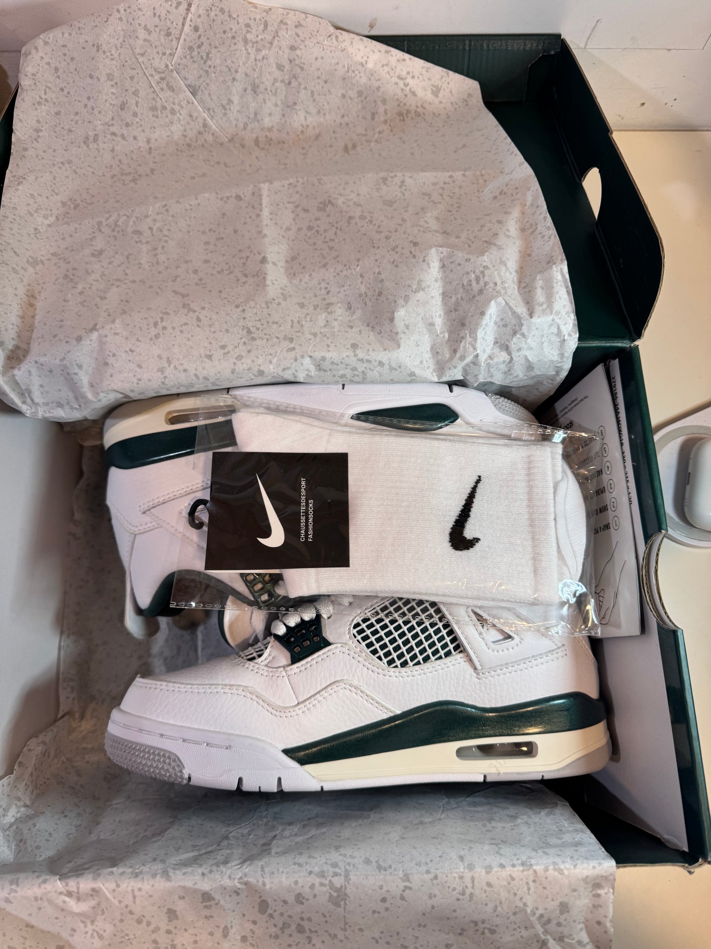 Jordan 4 Pine Green (Available Now) Size 37.5