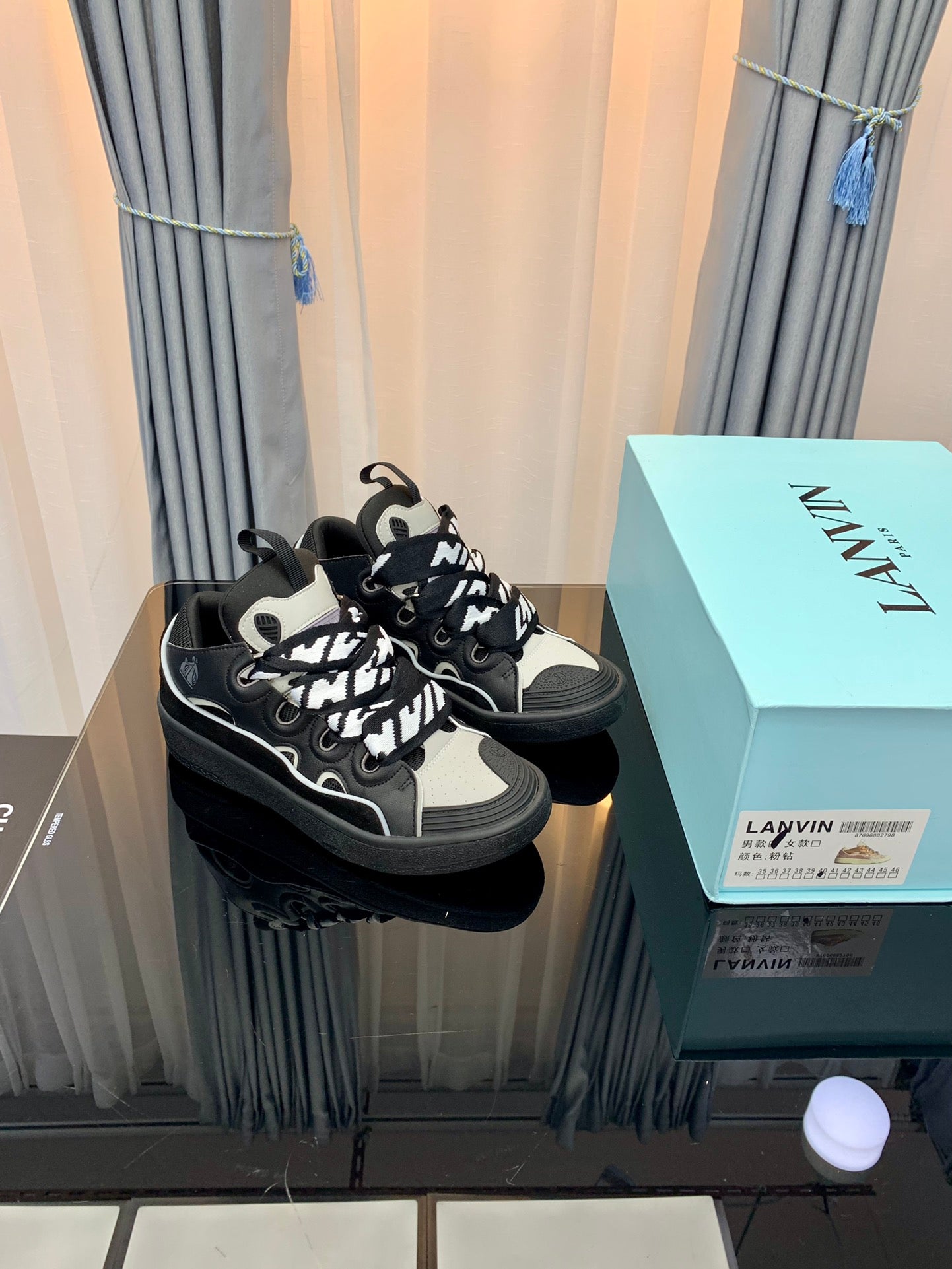 Lanvin Black/White
