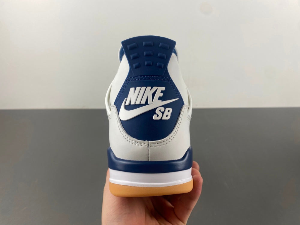 Air Jordan 4 SB Navy