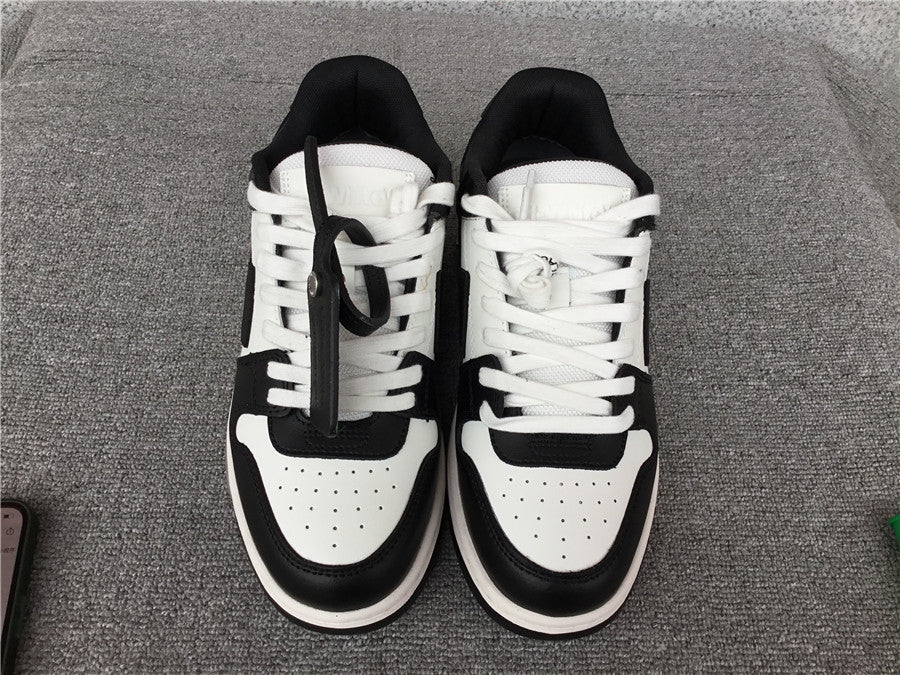OFF-WHITE out the office Black / White