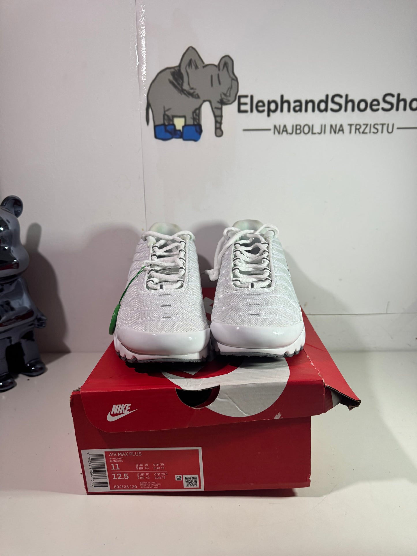 Nike Tn White (Available Now) Size 38 45