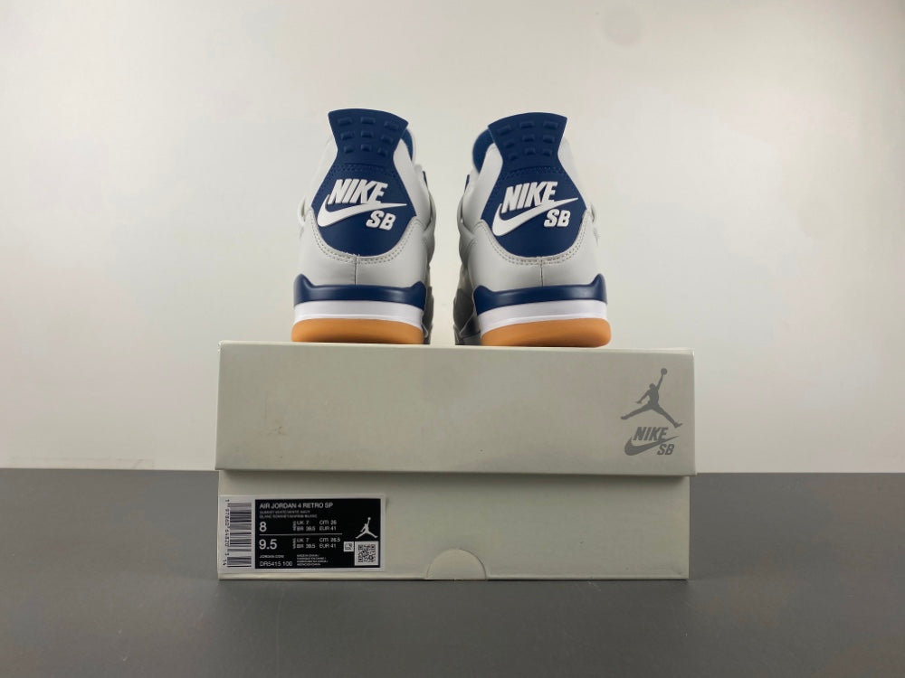 Air Jordan 4 SB Navy