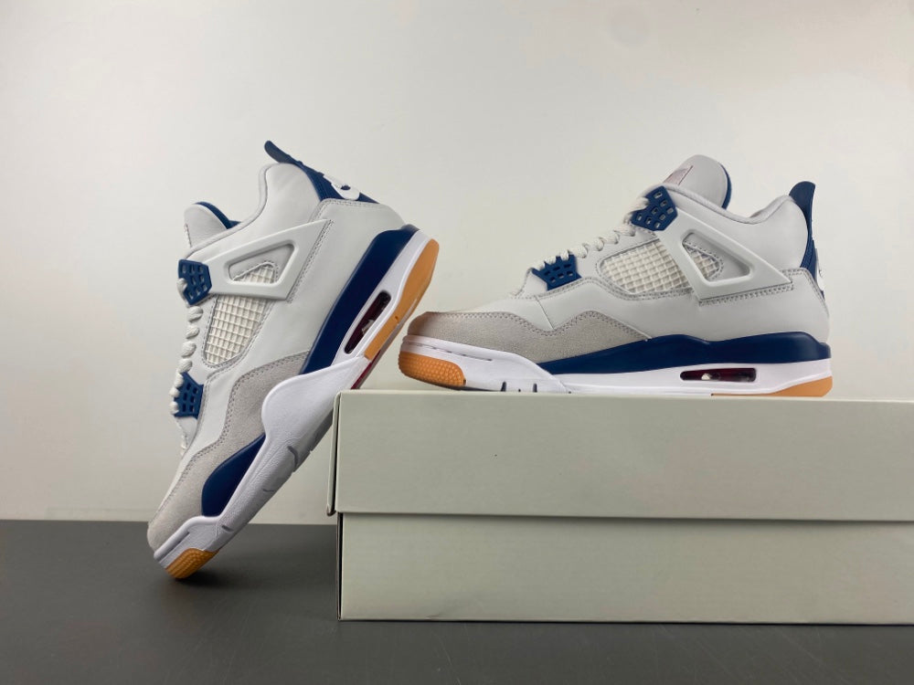 Air Jordan 4 SB Navy
