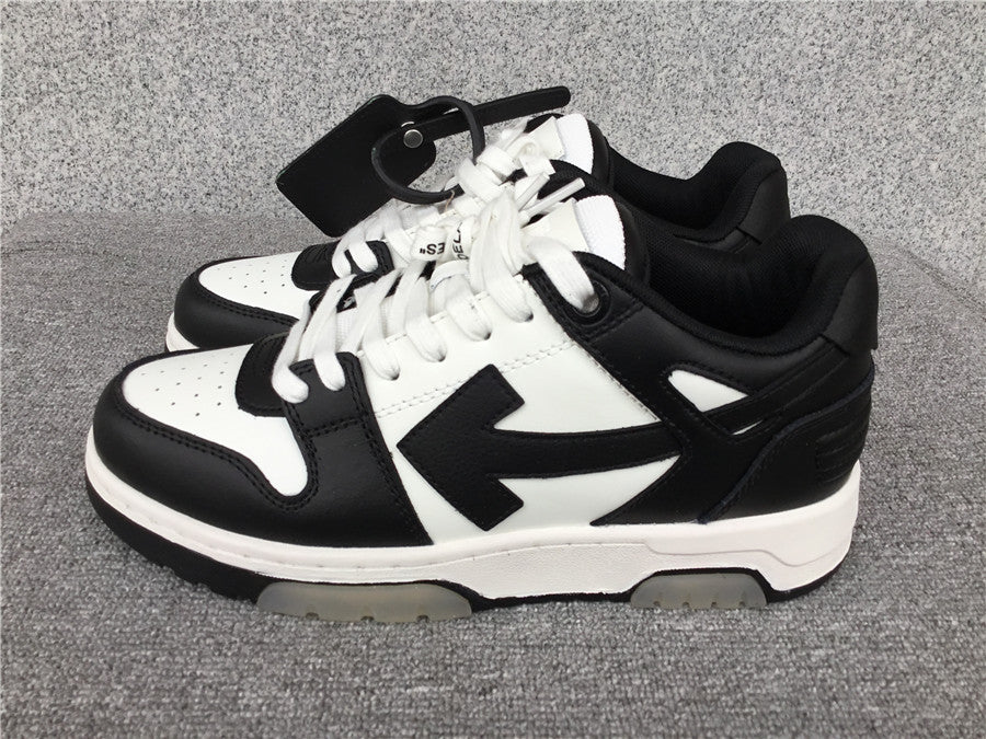 OFF-WHITE out the office Black / White