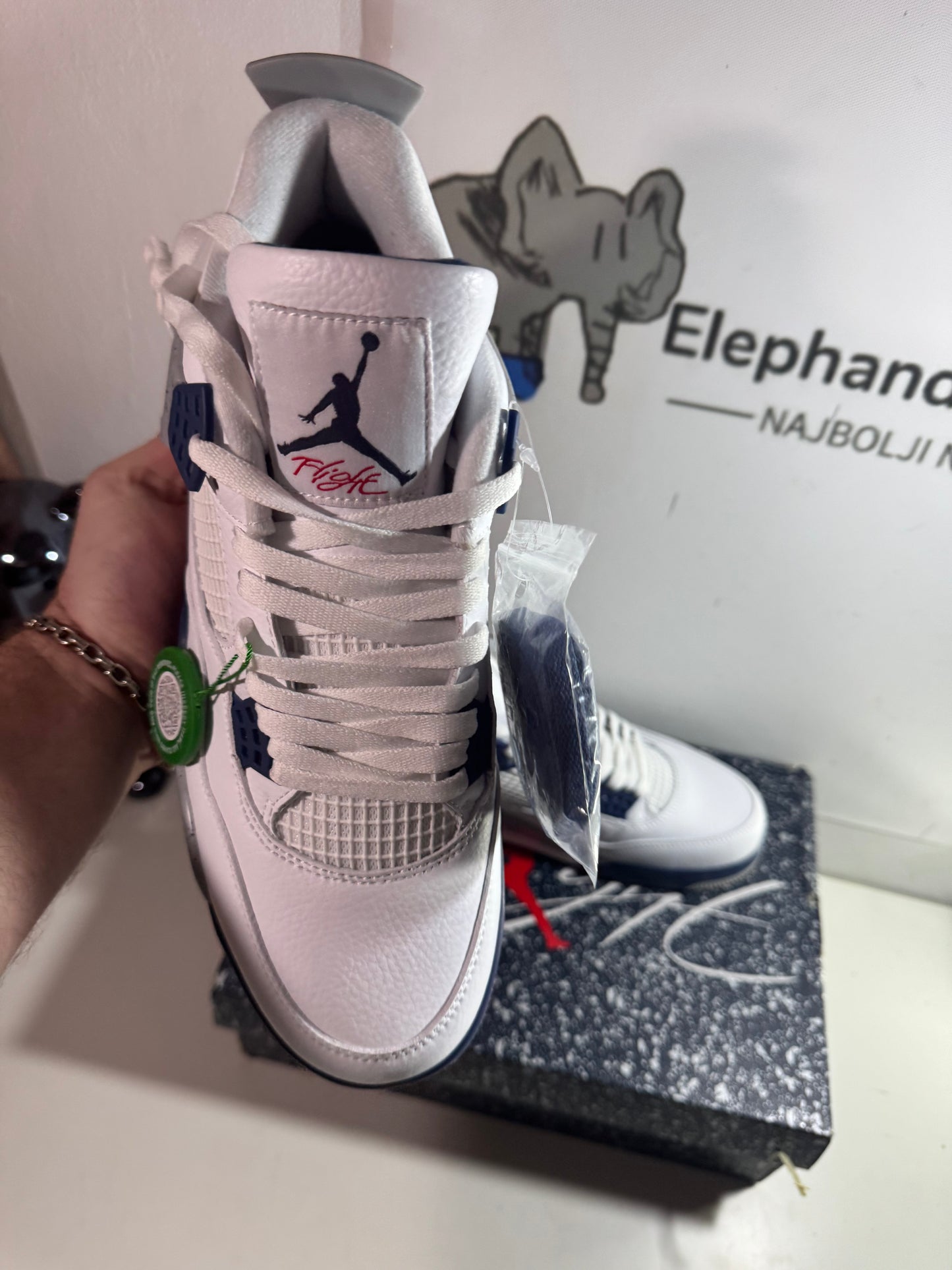 Jordan 4 Navy (Available Now) size 43