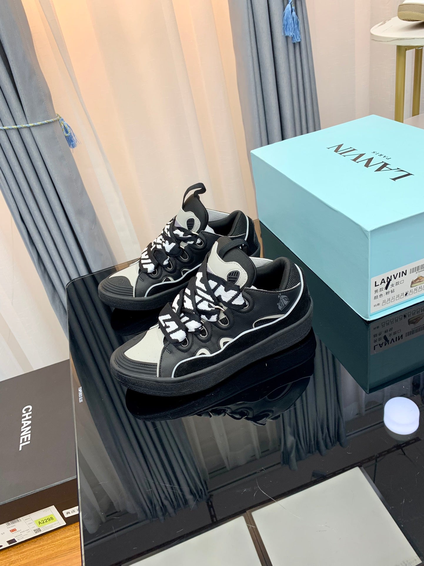 Lanvin Black/White