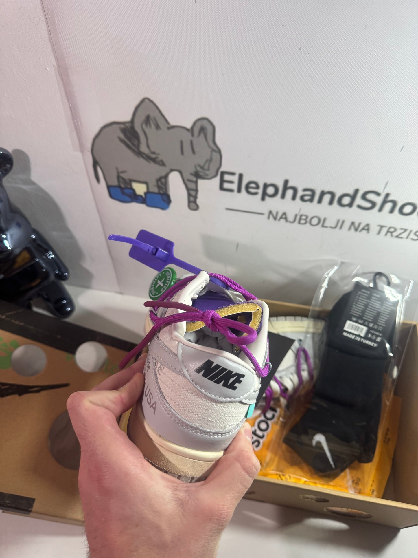 Nike Off White "Lot 28" (Available Now) size 38