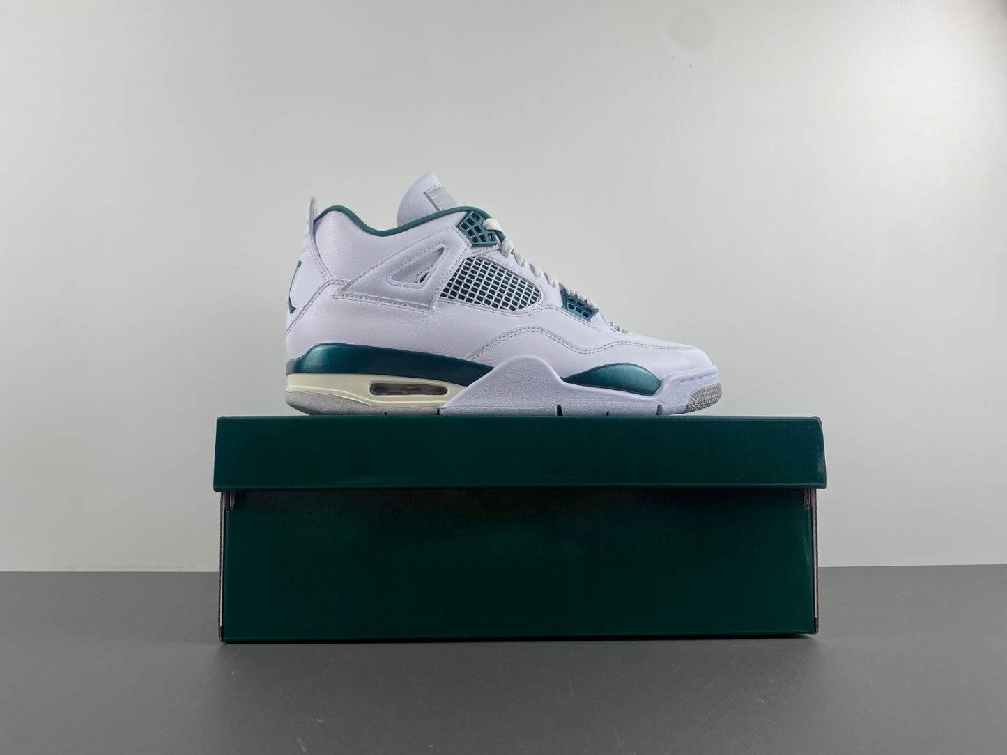 Air Jordan 4 "Oxidized Green"