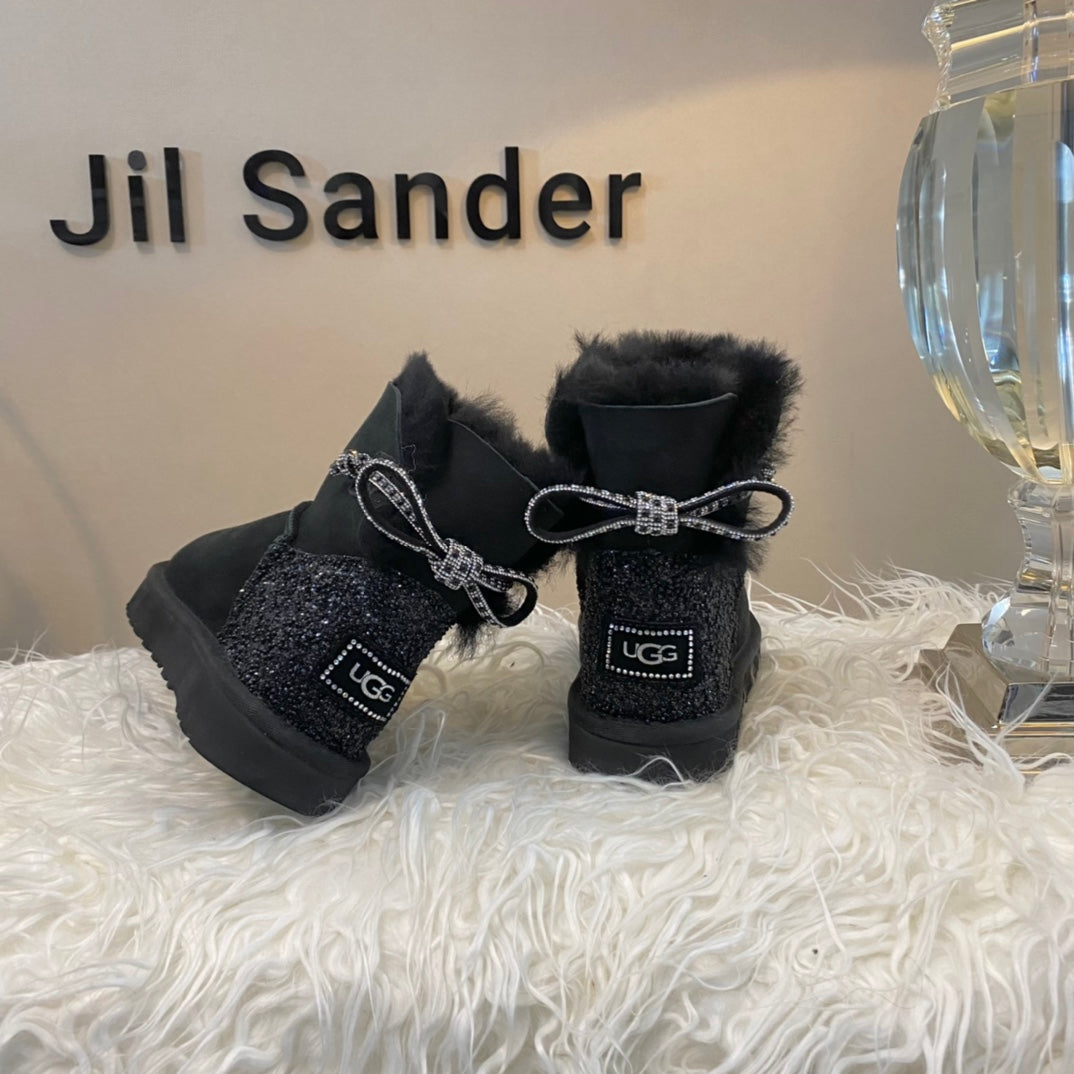 Ugg boots ultra mini black crystal
