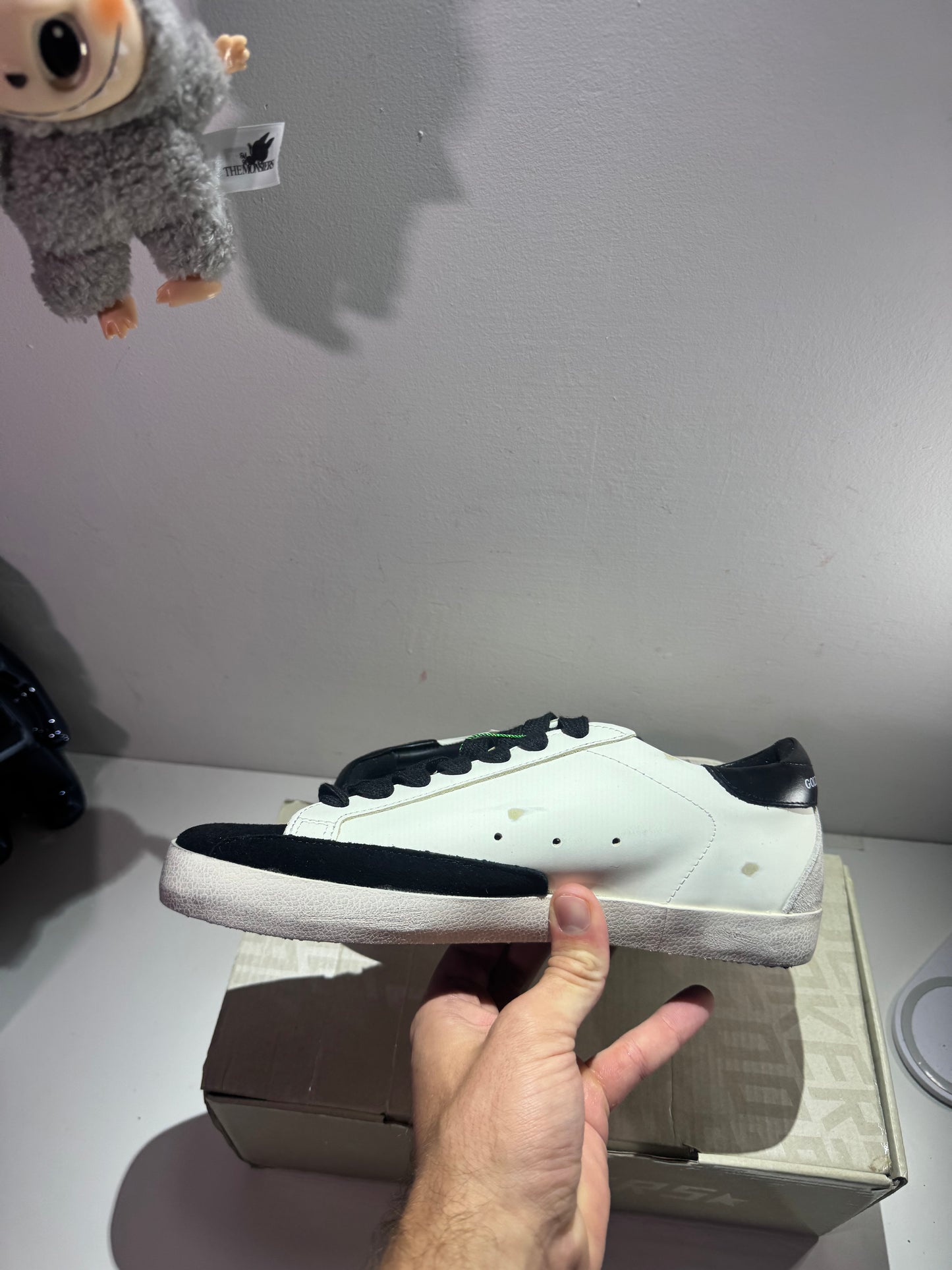 Golden Goose Black/White (Available now) size 42