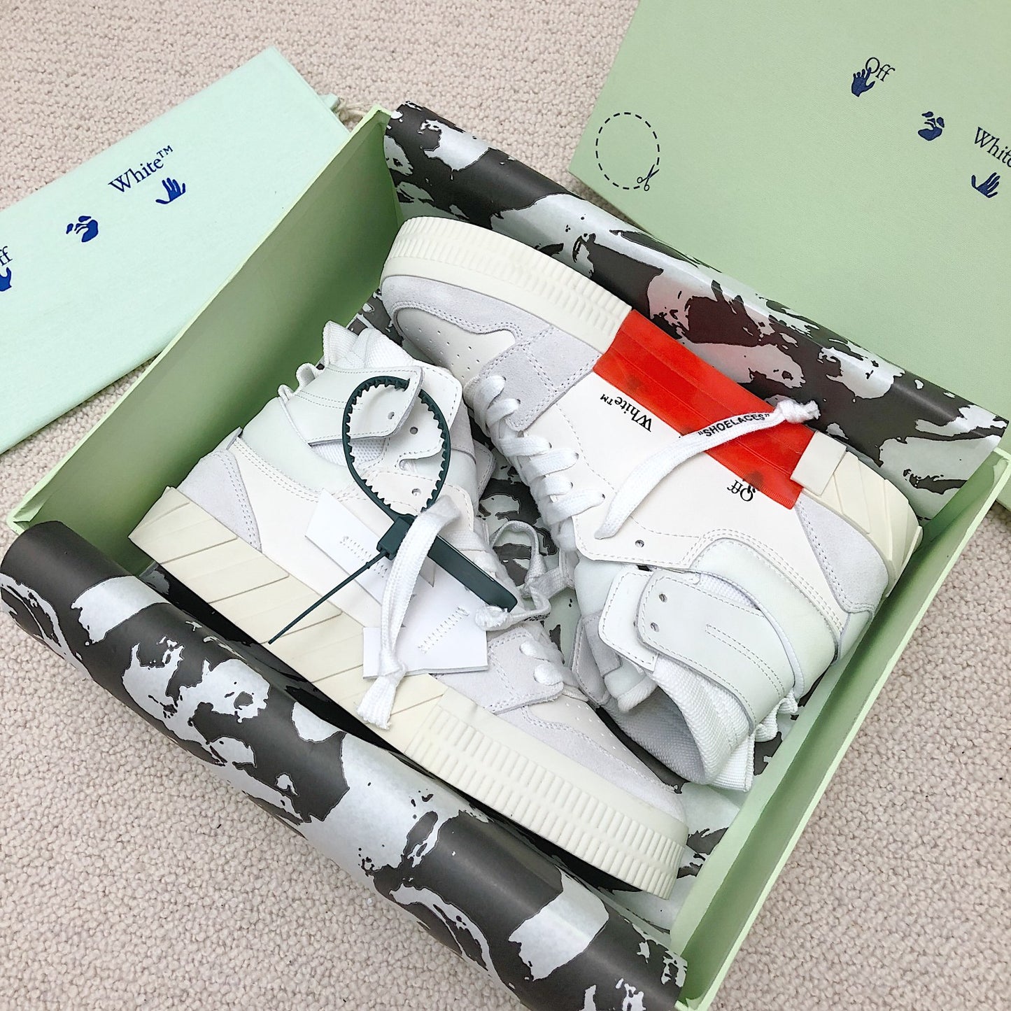 Off-White Mid-Top White