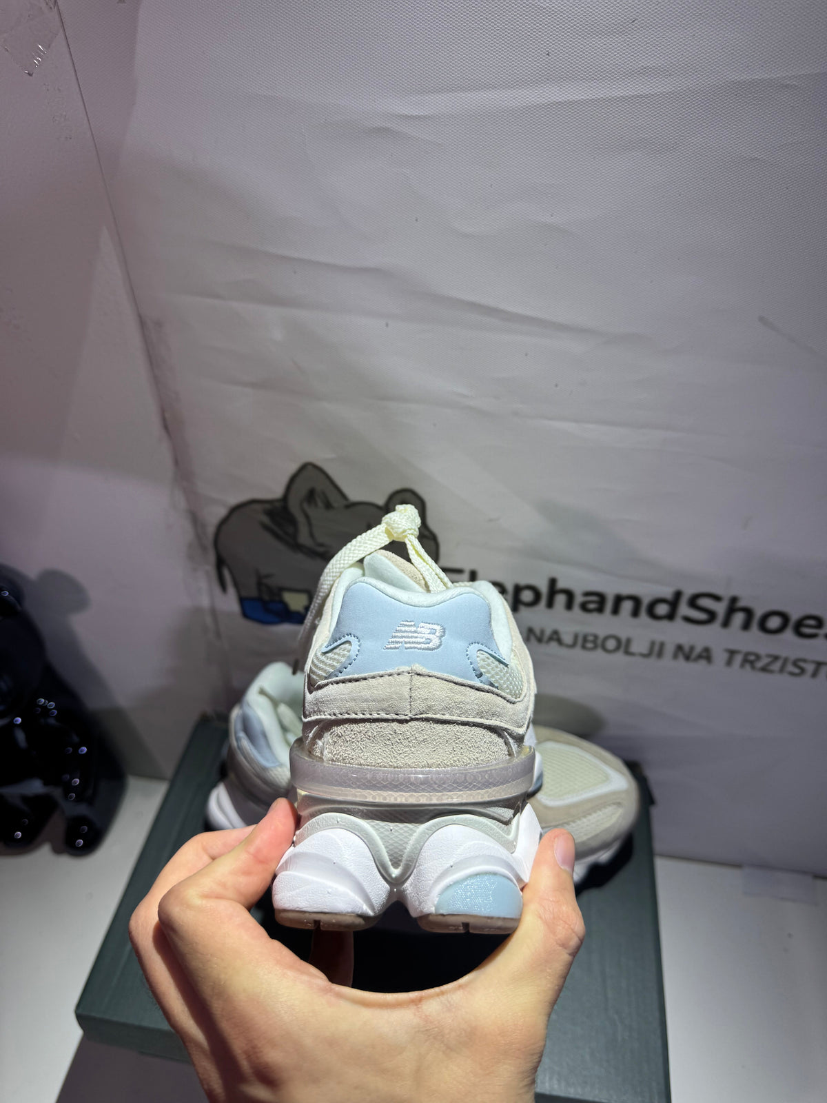 New Balance White (Odmah dostupne)br 39 Elephand.shoes