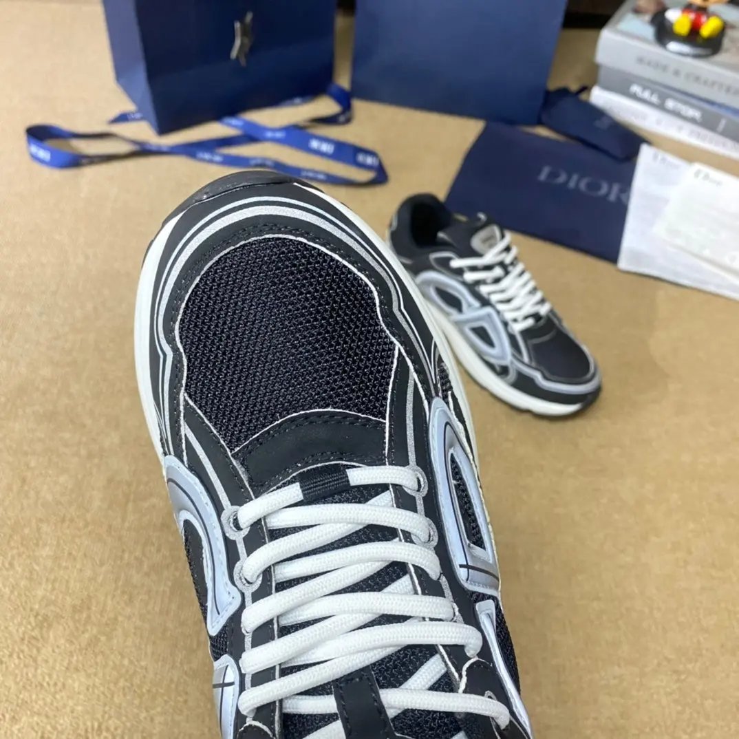 Dior Trainers Black/White Elephand.shoes