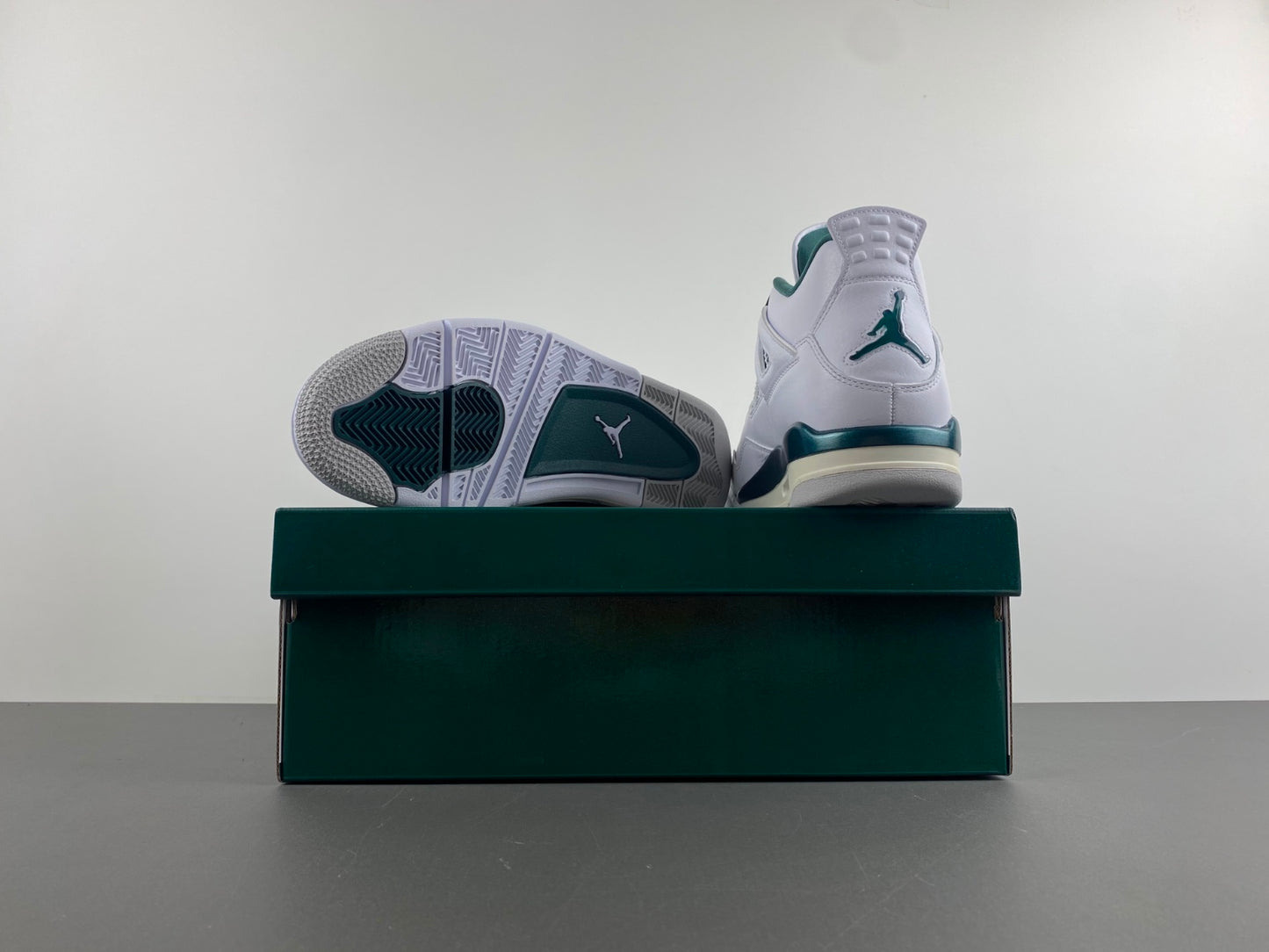 Air Jordan 4 "Oxidized Green"