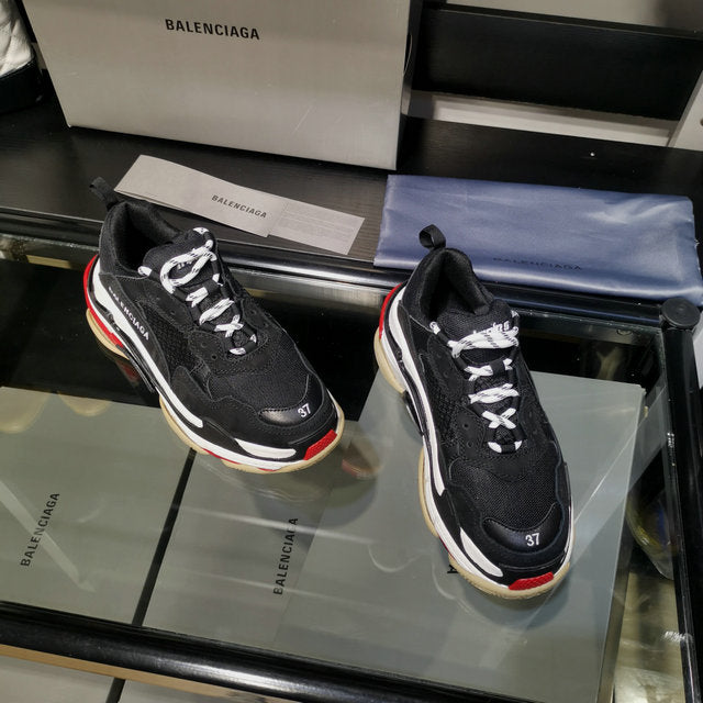 Balenciaga Triple S Black/Red