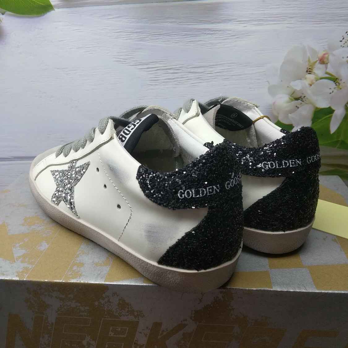Golden Goose Dark Rose