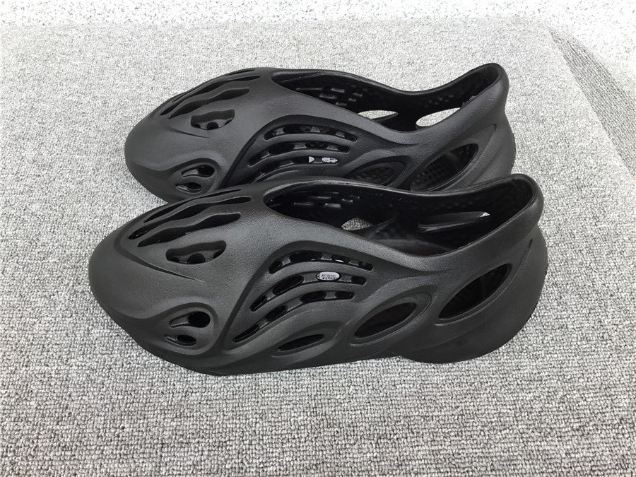 Yeezy Foam Runners Onyx