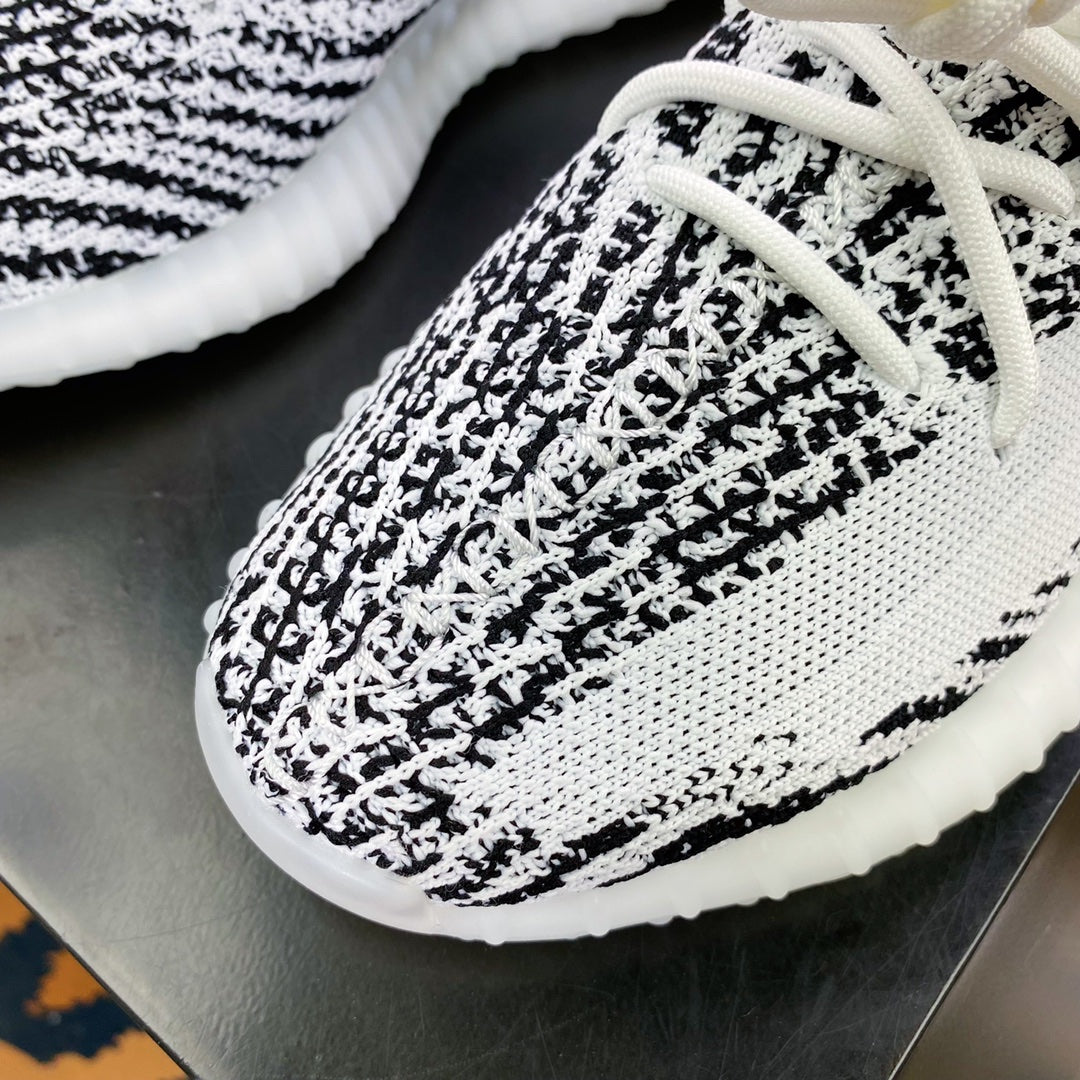 Yeezy 350 Boost V2 Zebra