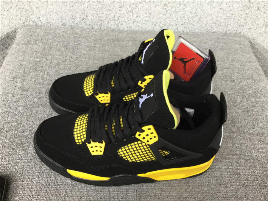 Air Jordan 4 Thunder