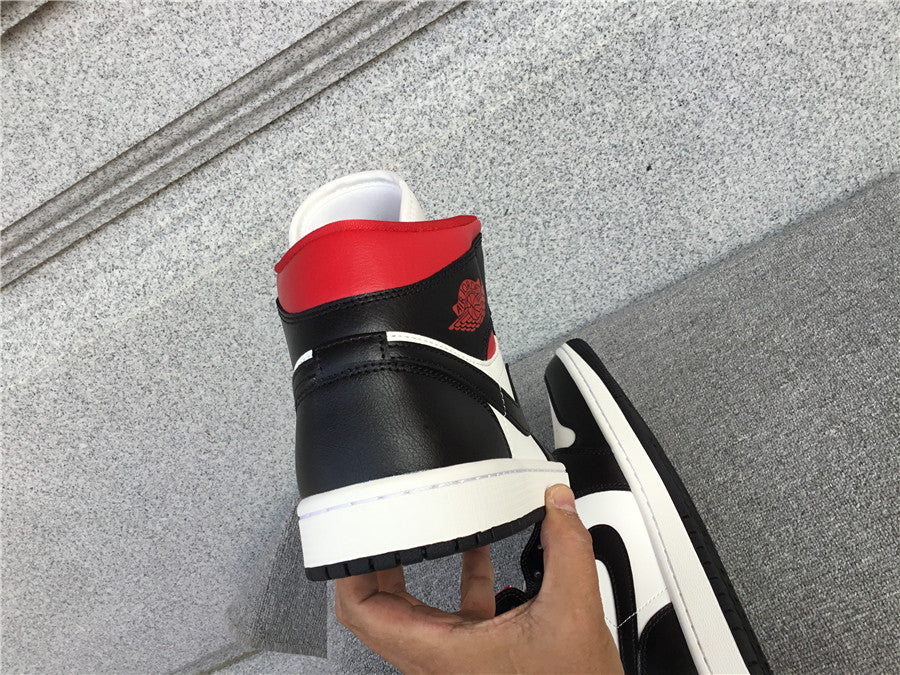 Air Jordan 1 Mid "Black White Red"