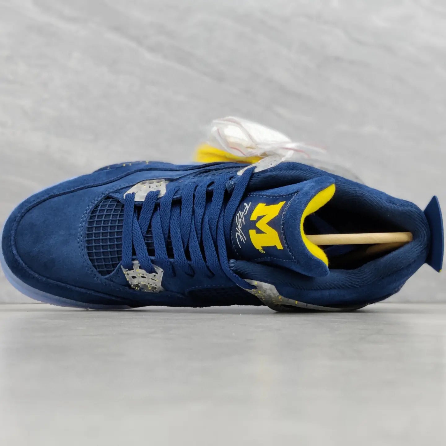 Air Jordan 4 Michigan (PE)
