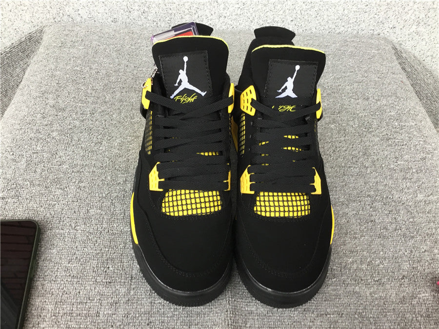 Air Jordan 4 "Thunder"