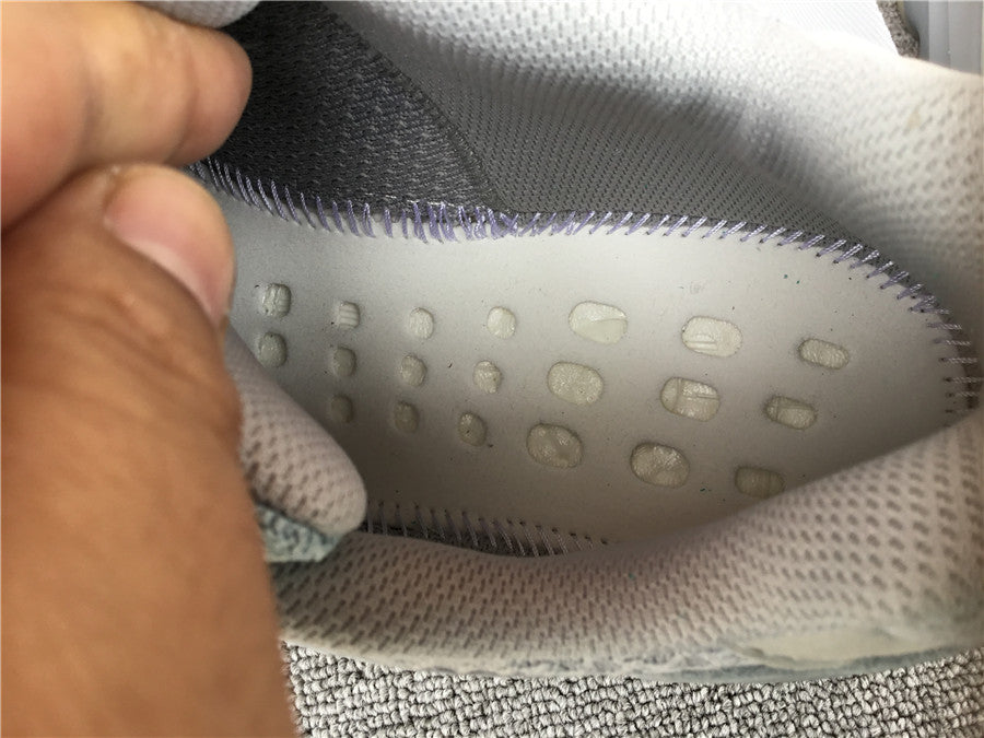 Yeezy 700 Interia