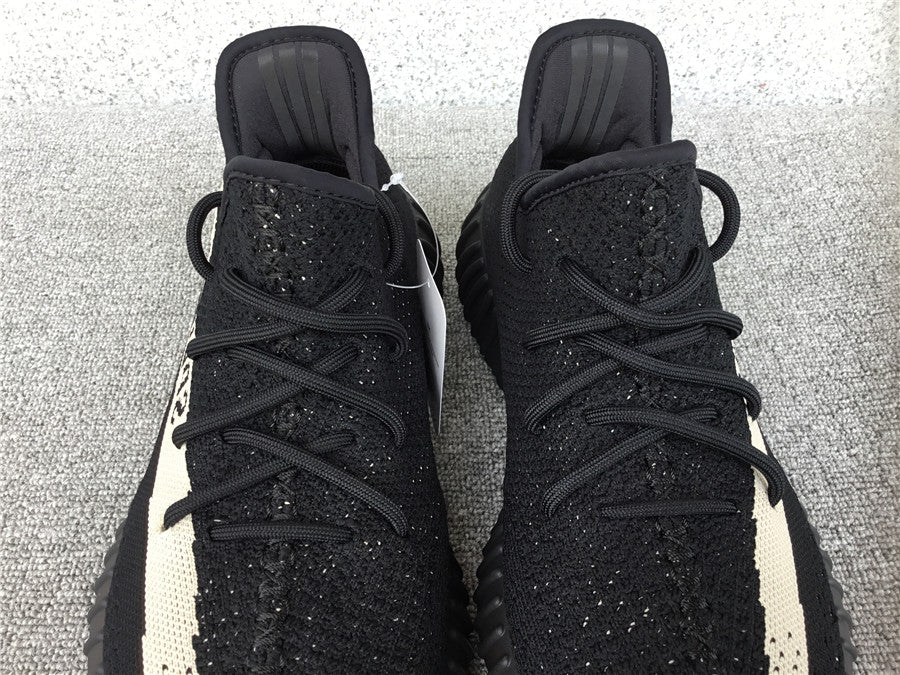 Yeezy 350 Oreo