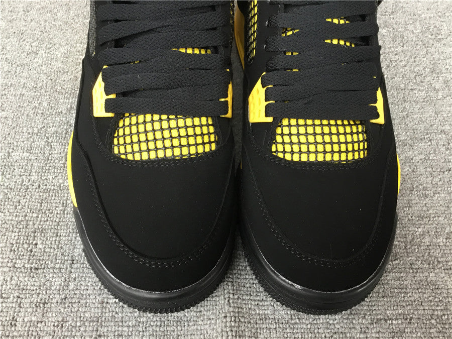Air Jordan 4 "Thunder"