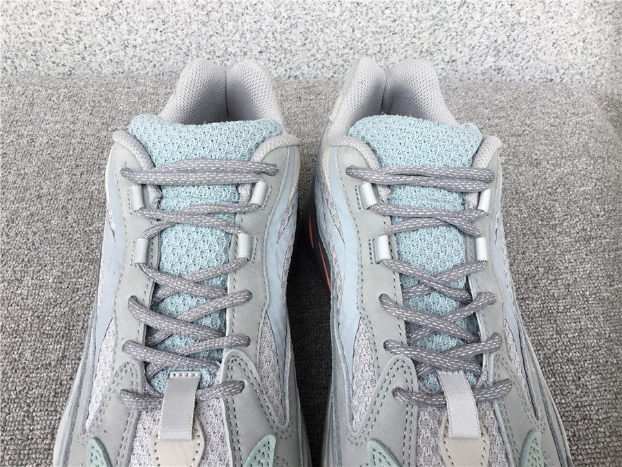 Yeezy 700 Interia