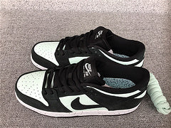Nike Dunk Low "Panda"