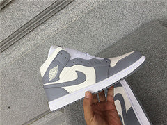 Air Jordan 1 Mid "Grey Sail"