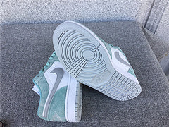 Air Jordan 1 Low "New Emerald"