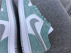 Air Jordan 1 Low "New Emerald"