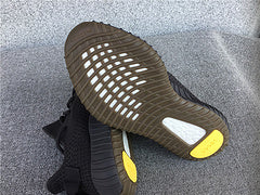 YEEZY 350 V2 Cinder