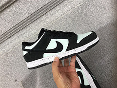 Nike Dunk Low "Panda"