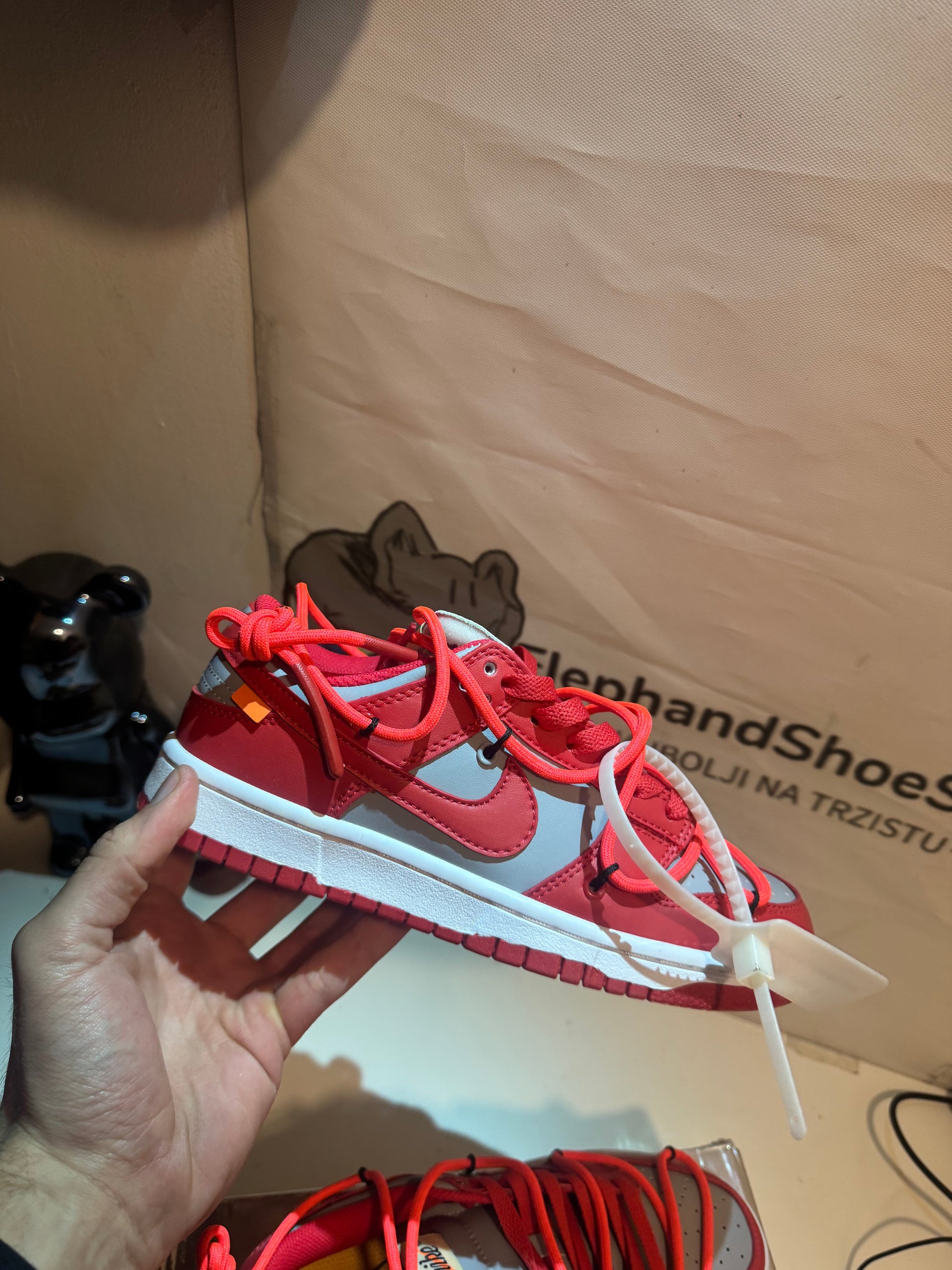Off White Red (Odmah Dostupne) br 38 Elephand.shoes