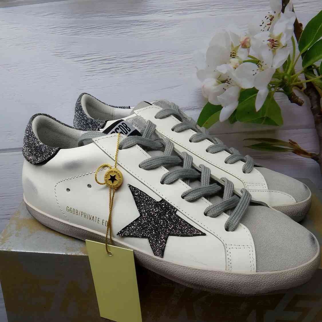 Golden Goose Black Star Elephand.shoes